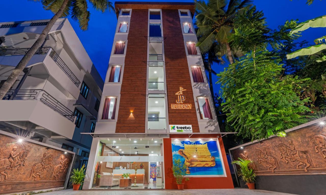 Отель Treebo Jp Residency Тривандрум Экстерьер фото